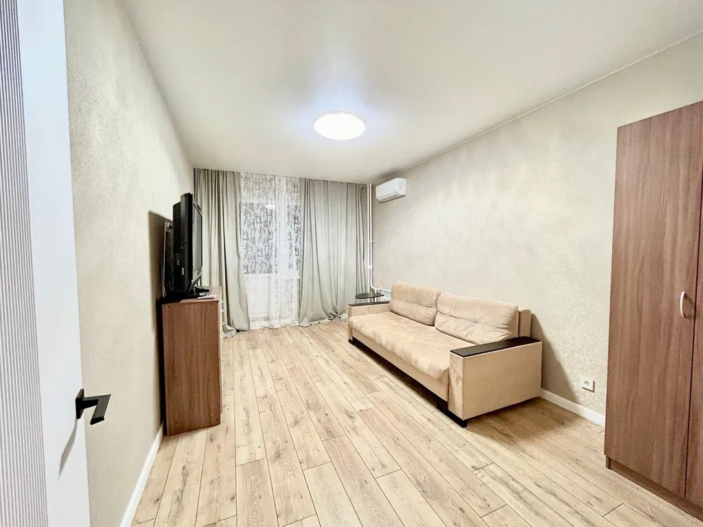 Видовая просторная квартира в новостройке в центре