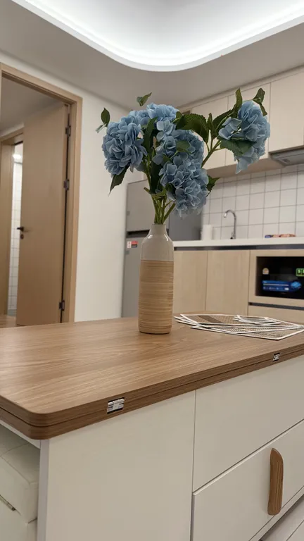 Двухкомнатная квартира у пляжа Камала с рабочим кабинетом, бассейном, залом