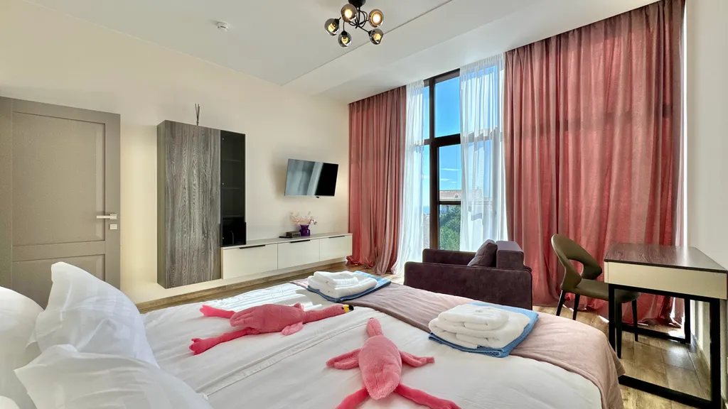 Таунхаус Фламинго, лесная зона, подогреваемый бассейн