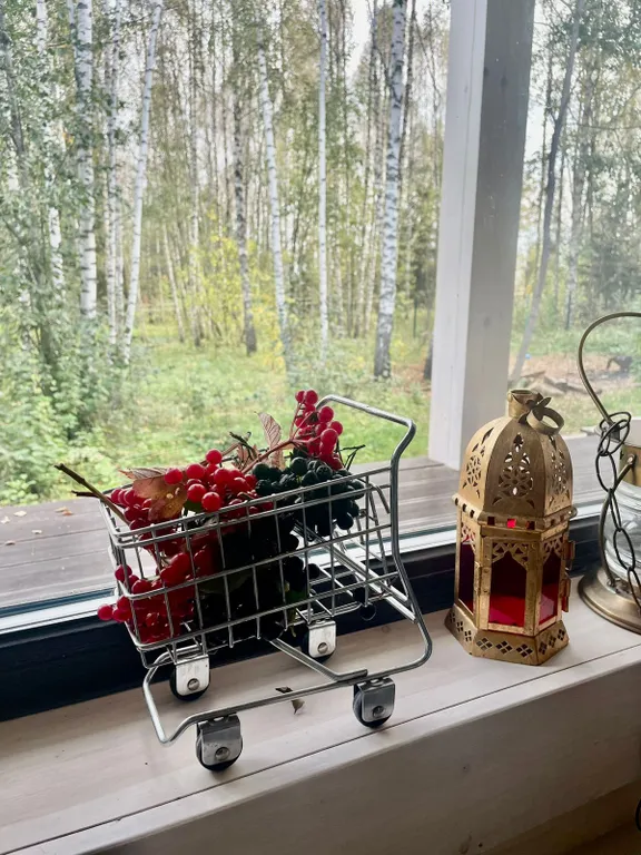 Сказочное шале в лесу