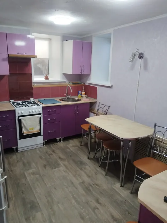 Двухэтажный дом со всеми удобствами в самом центре