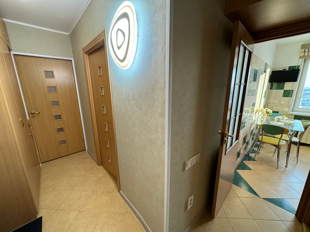 2-комнатная на Дикопольцева