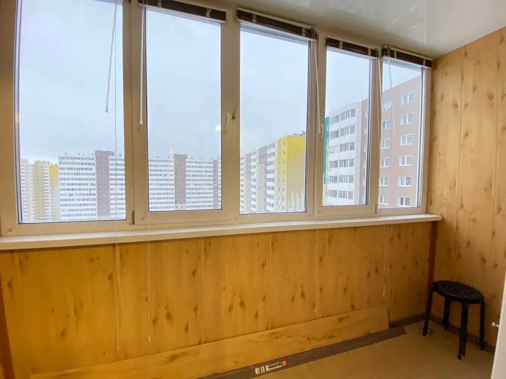 Современная квартира-студия рядом с ТРЦ Аура