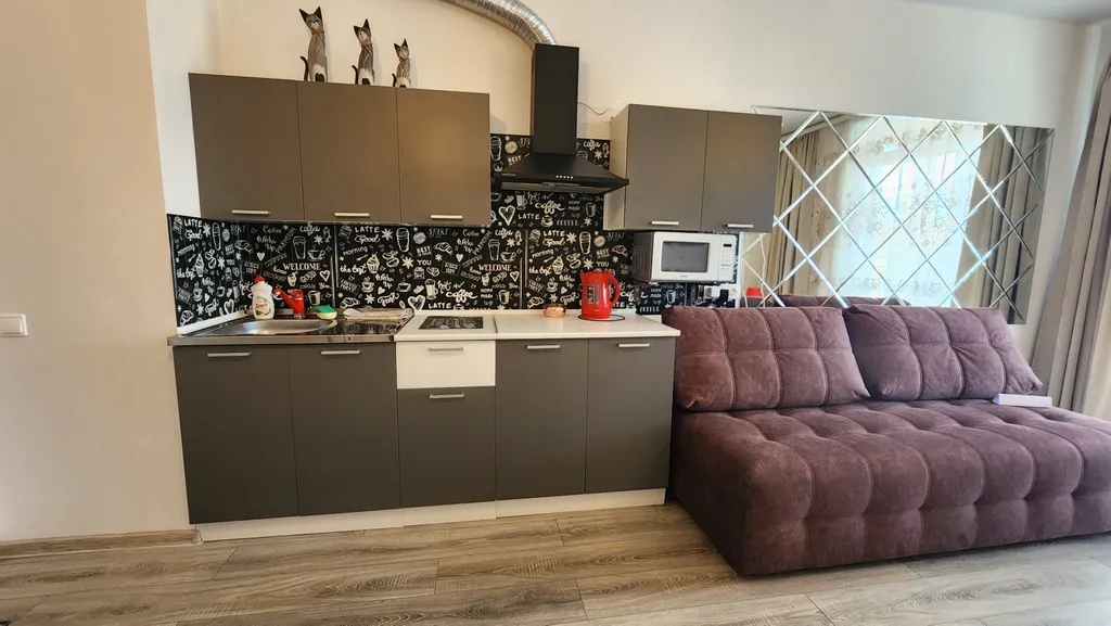 Евродвушка с видом на бассеин