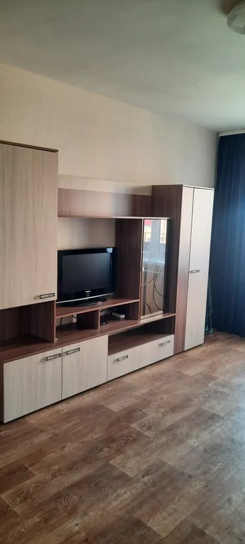 Уютная квартира во 2-м микрорайоне возле гипермаркета Лента