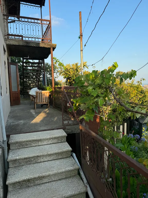 Коттедж Дом с прекрасным видом на Сухум — Сухум