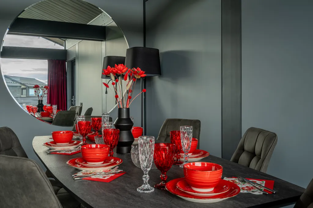 Рубиновый дом в Загородном клубе у Плещеева озера