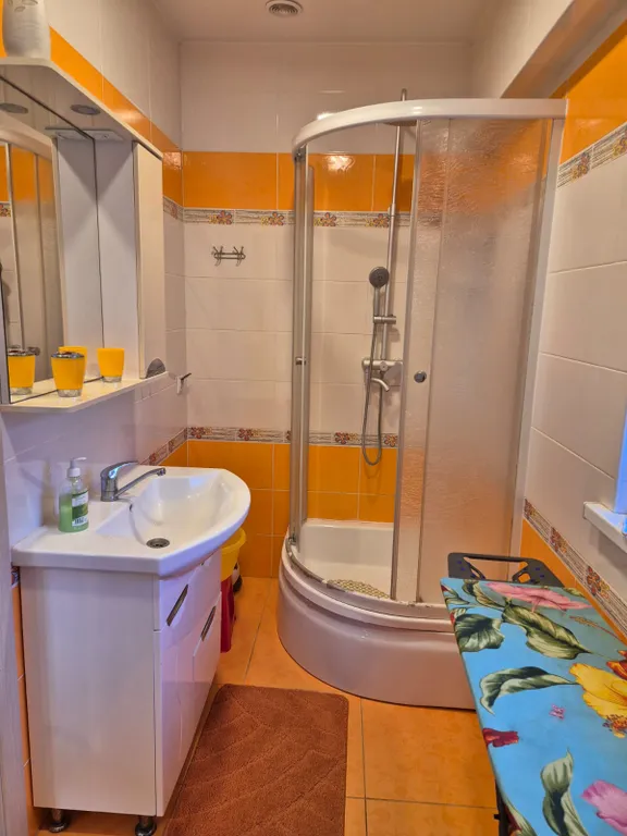 Дача с бассейном на море