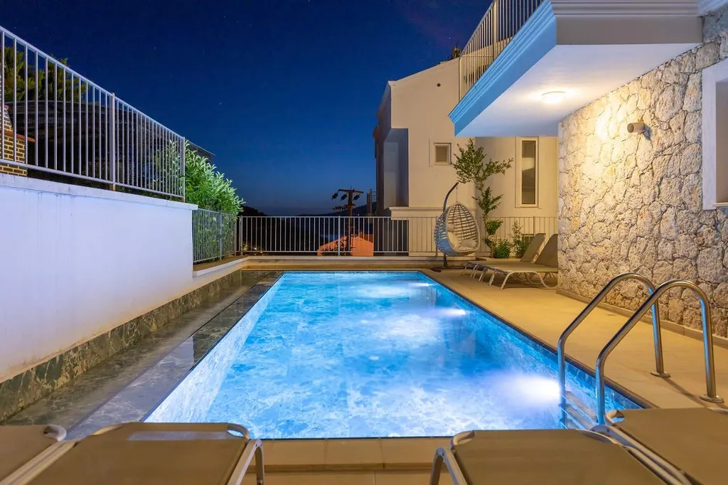 Вилла с видом на море