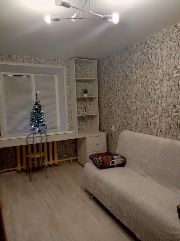 Квартира в спальном микрорайоне с парком для отдыха на Волге