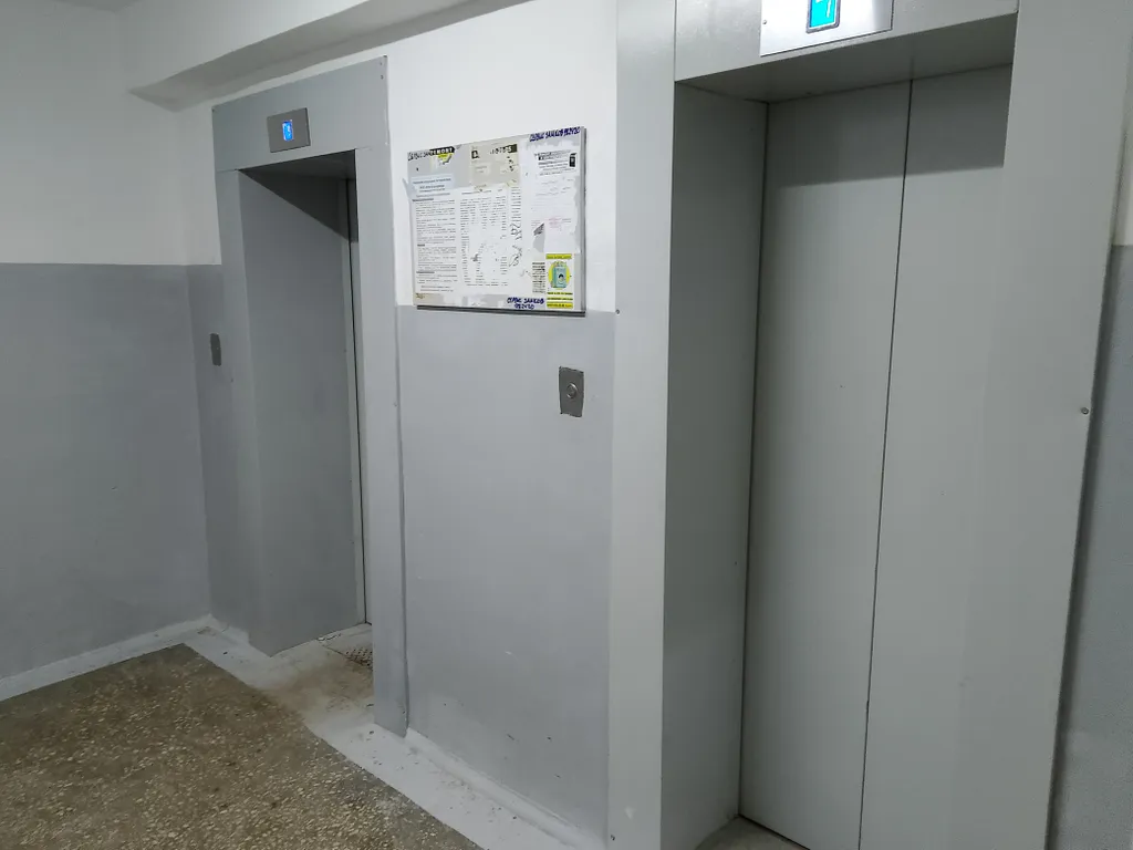 Удобная квартира в Центре, кухня 11 метров и большая открытая лоджия.