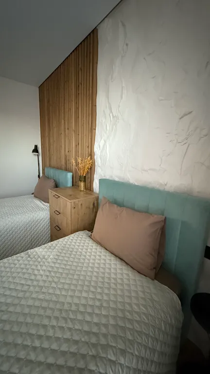 Дом с сауной и террасой а видом на сад