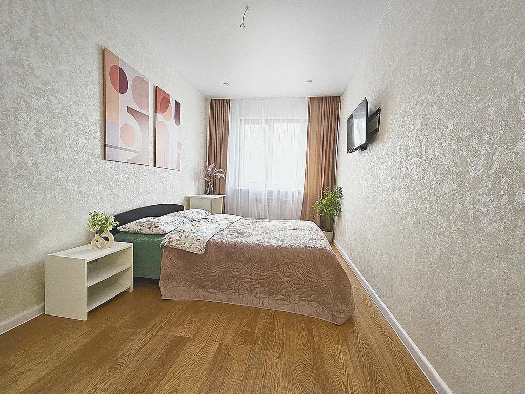 Просторная двухкомнатная квартира с дизайнерским ремонтом