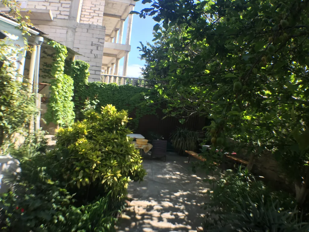 Просторный и уютный семейный номер с лоджией у моря