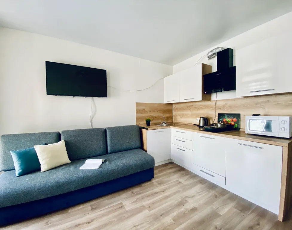 Студия в квартале Апрель