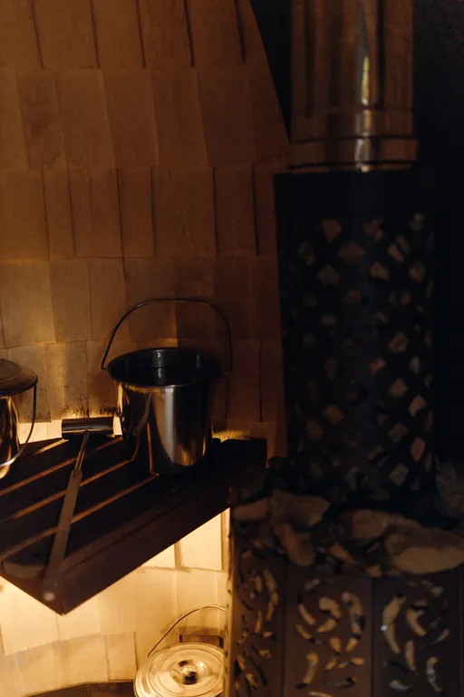 Уютное шале на берегу ручья с баней и купелью на уединенной террасе