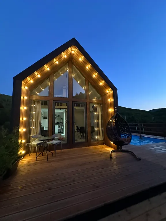 Коттедж Дом с теплым бассейном и банькой — Прасковеевка