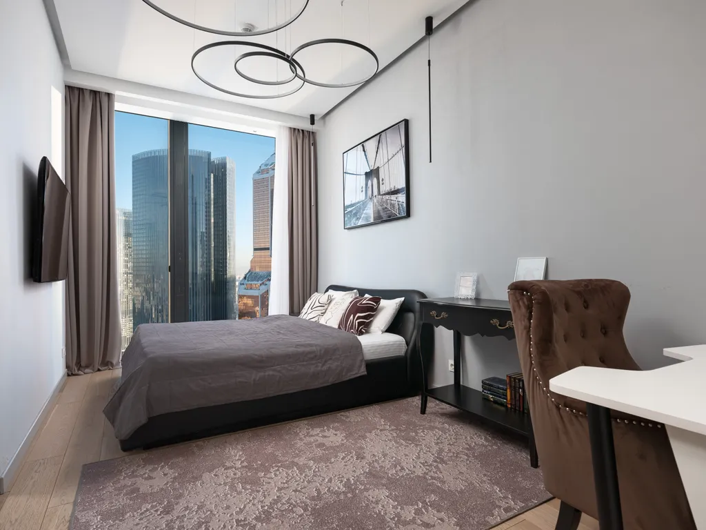 Neva Libra 38 этаж 70 м2 панорамный вид на небоскребы и город