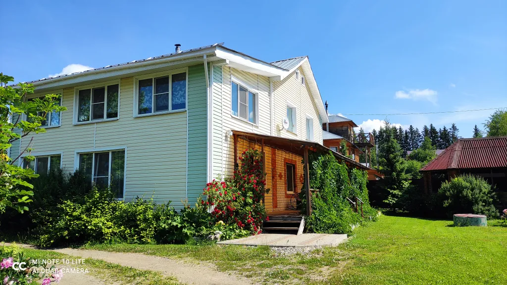 Коттедж Дом у озера — аренда посуточно в Кириллов