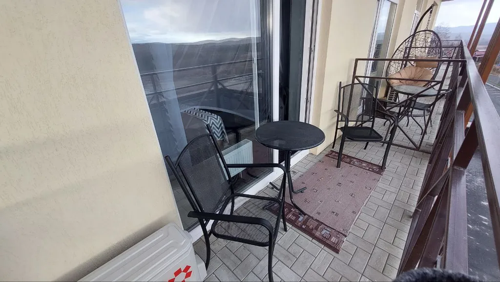 Апартаменты-студио с видом на озеро