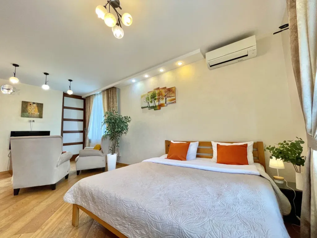 Комфортная 2-комнатная квартира с кондиционером