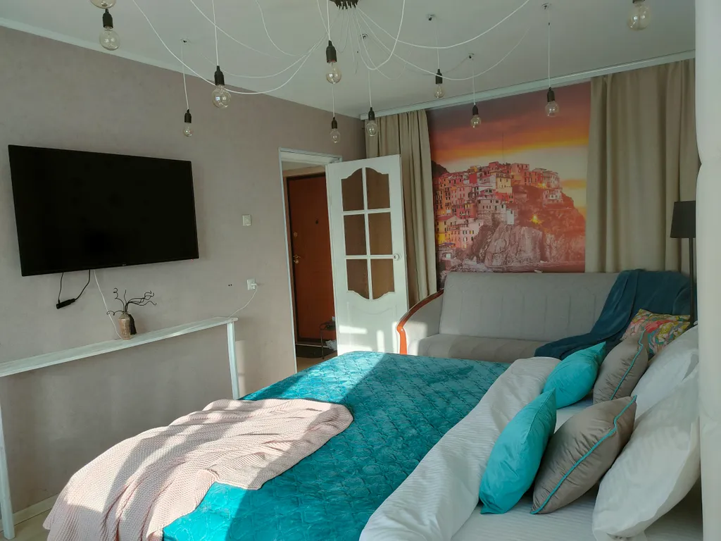 1 комн. с балконом большой кроватью