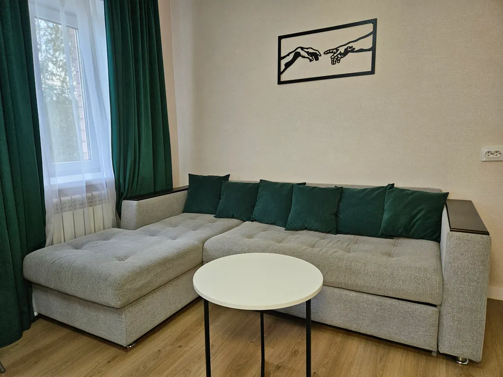 Двухкомнатная квартира не далеко от центра в новом доме