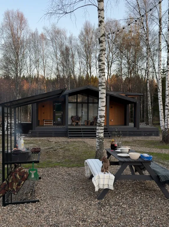 Дом у лесного озера с баней и чаном под Переславлем-Залесским