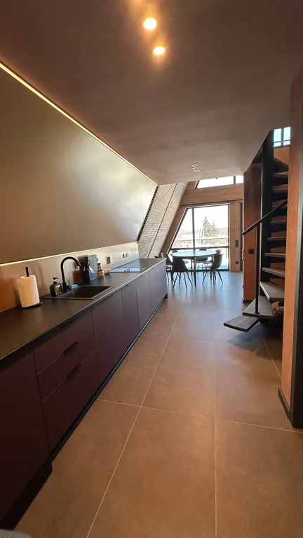 Уютный дом у подножья горы Белая