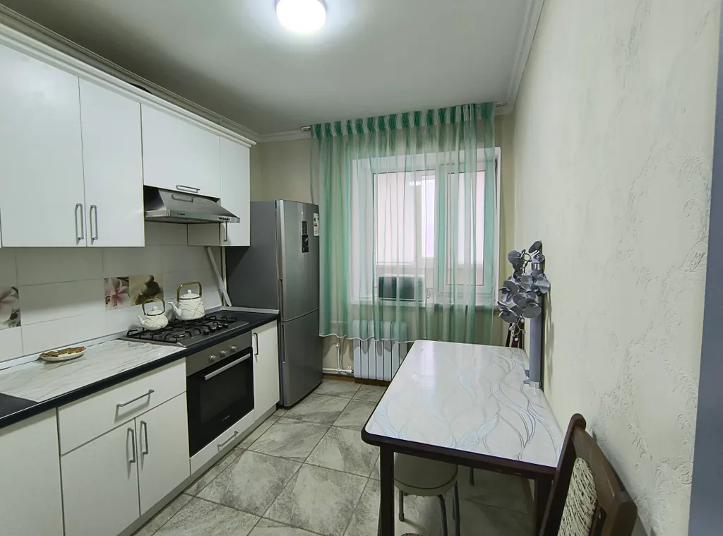 Apt у центрального стадиона