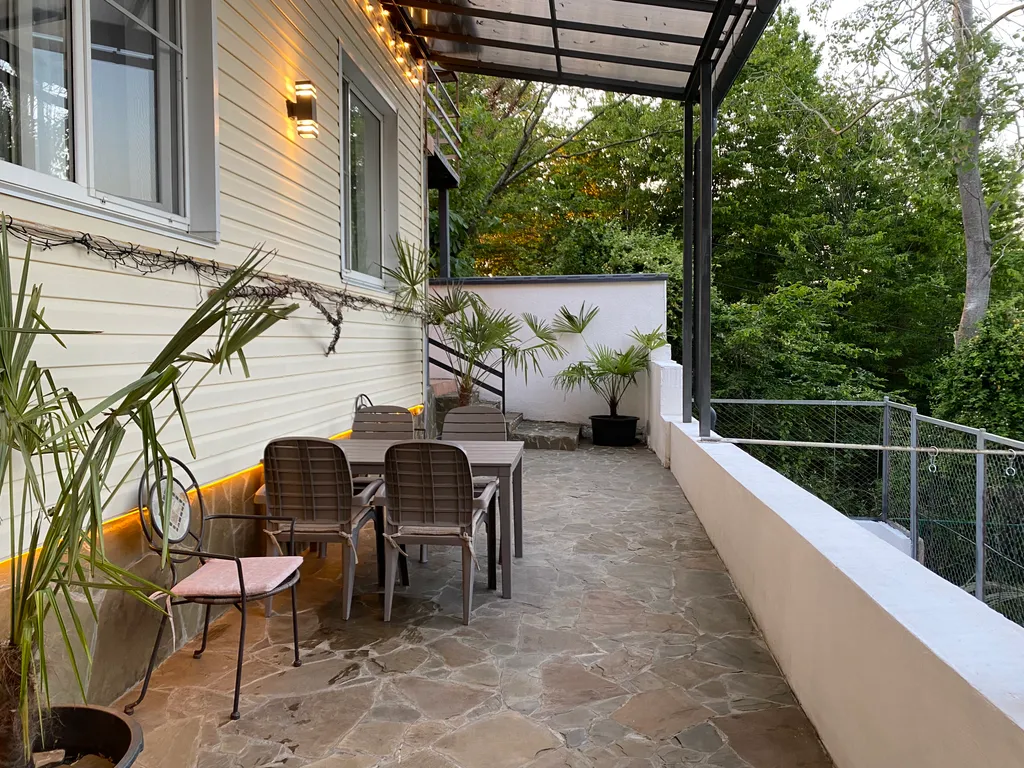 3-комнатная квартира в доме с видом на горы и море