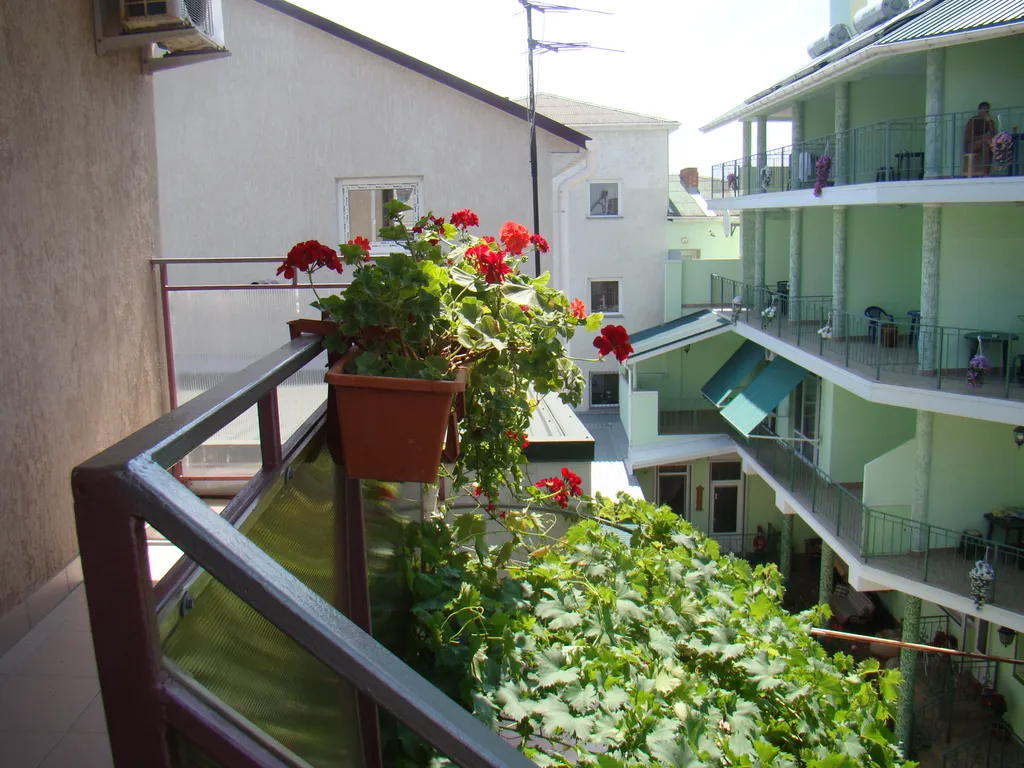 Корабль, комната с видом на море