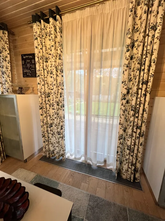 Дом на берегу маны