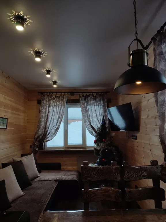 Коттедж Домик с видом на горы — Шерегеш