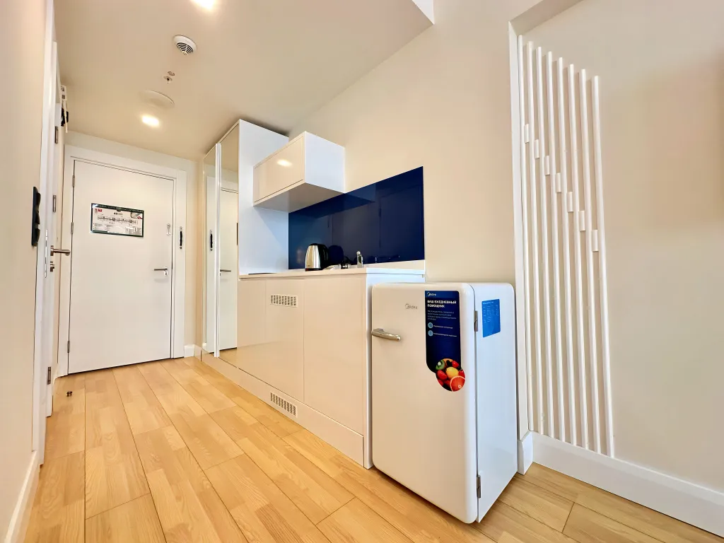 Романтичная и чистая студия с видом на море