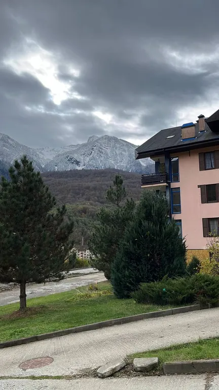 Евро-четырехкомнатный апартамент Эко Дом с террасой