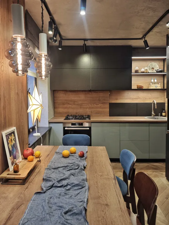 Квартира в самом центре города с авторским дизайном