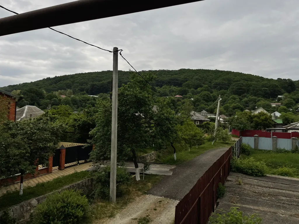 Частный дом в центре поселка