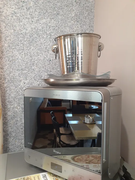 Дом под соснами