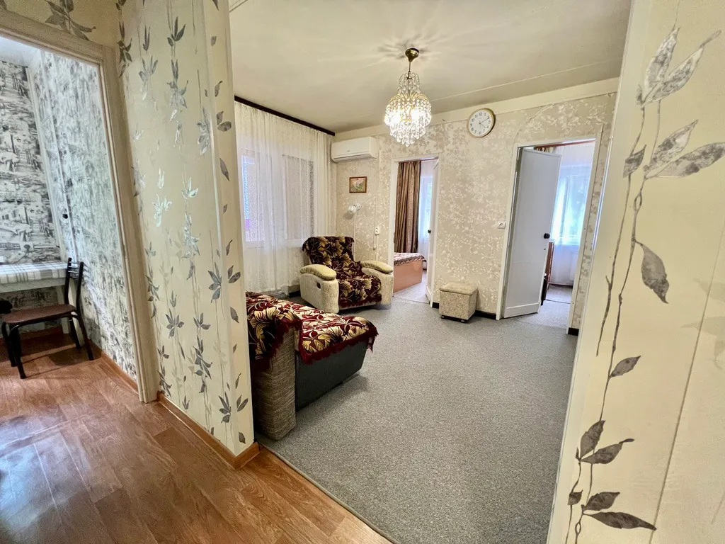 Двухкомнатная квартира с окнами во двор