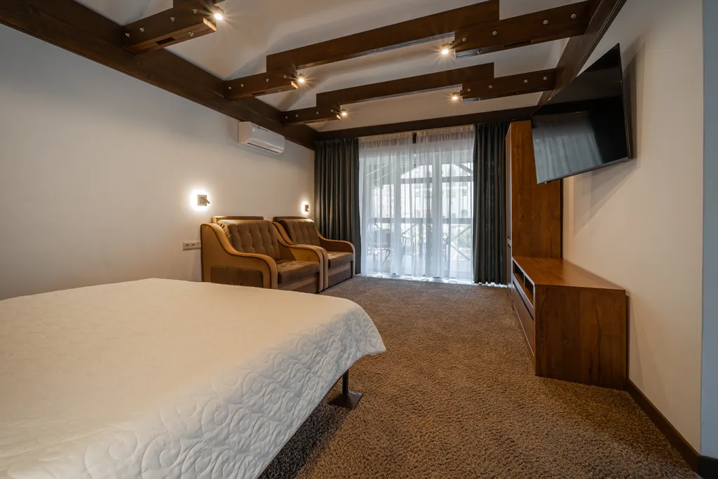 Шикарный коттедж с видом на сказочные горы в центре Красной поляны