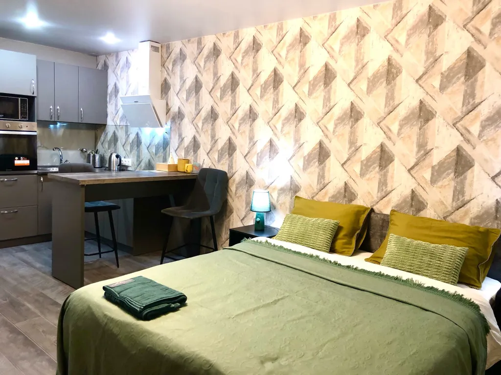 Новая квартира возле ТЦ Изумрудный город