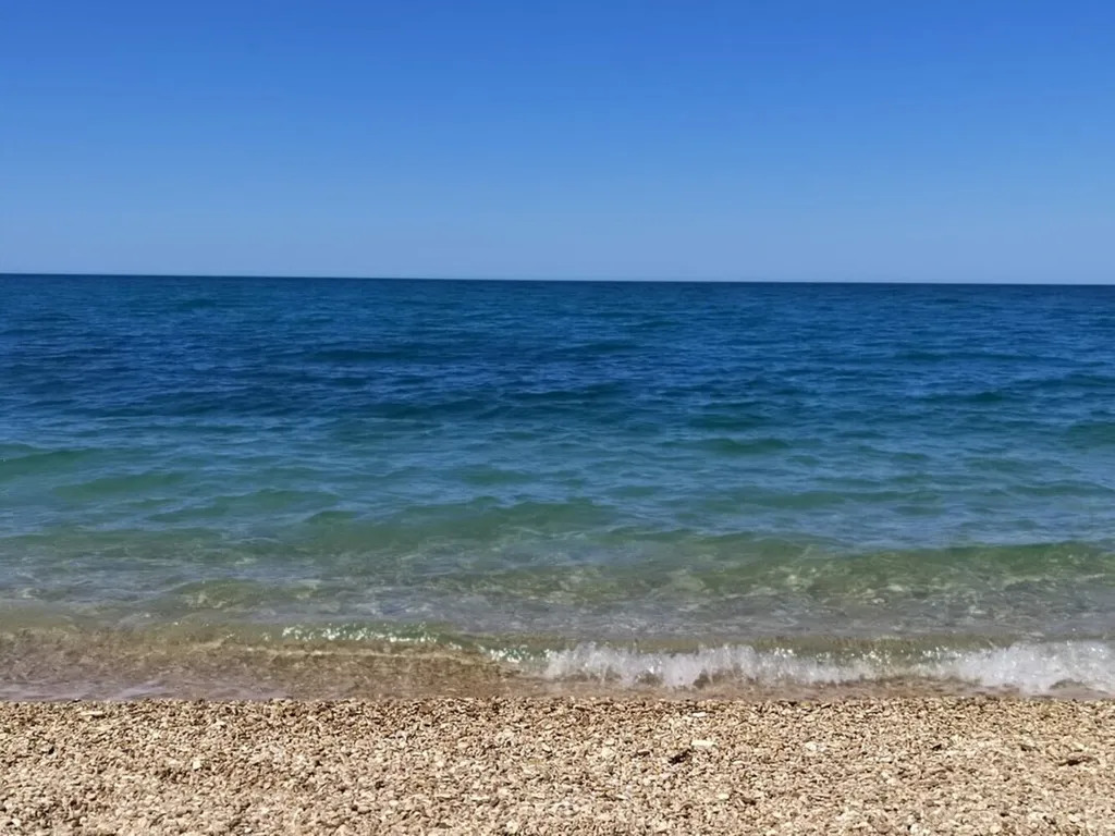 Коттедж Отдельная часть дома с беседкой рядом с парком и пляжем Учкуевка — Севастополь