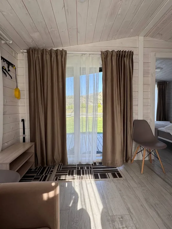 Уютный гостевой домик Шифт №1 с видом на горы