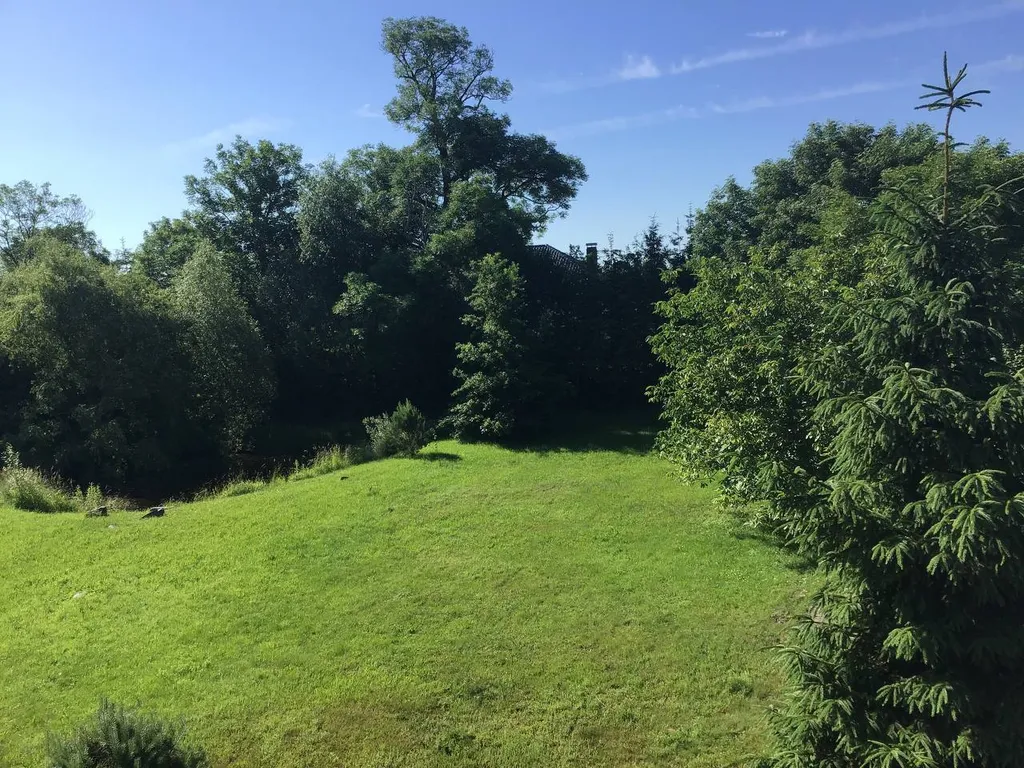 Дом с пляжем у моря