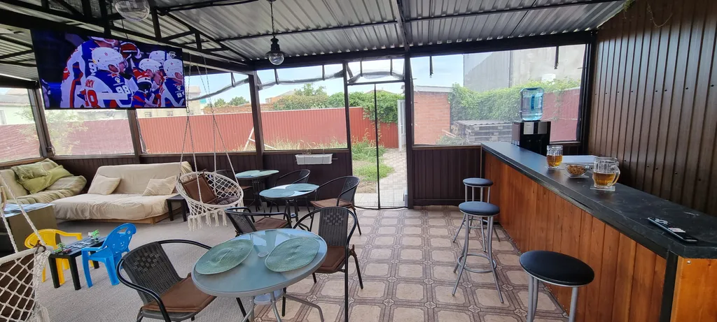 Комната в частном доме с двумя отдельными кроватями