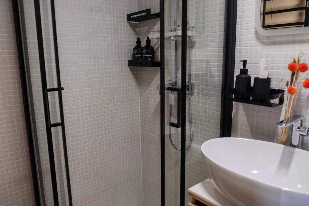 Коттедж Уютный дом в лесу до 4-х с купелью фурако и мангалом — Глубокое (Красносельская с/п)