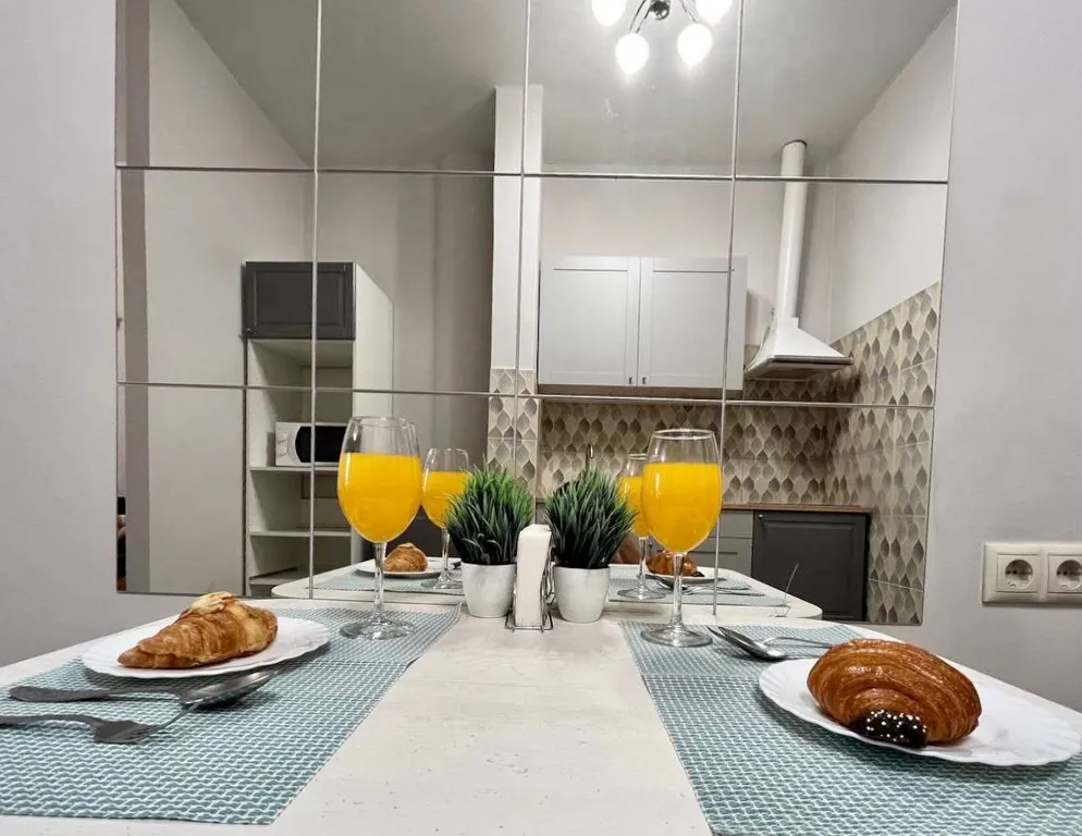 Просторная четырехместная квартира рядом у ТЦ Галерея