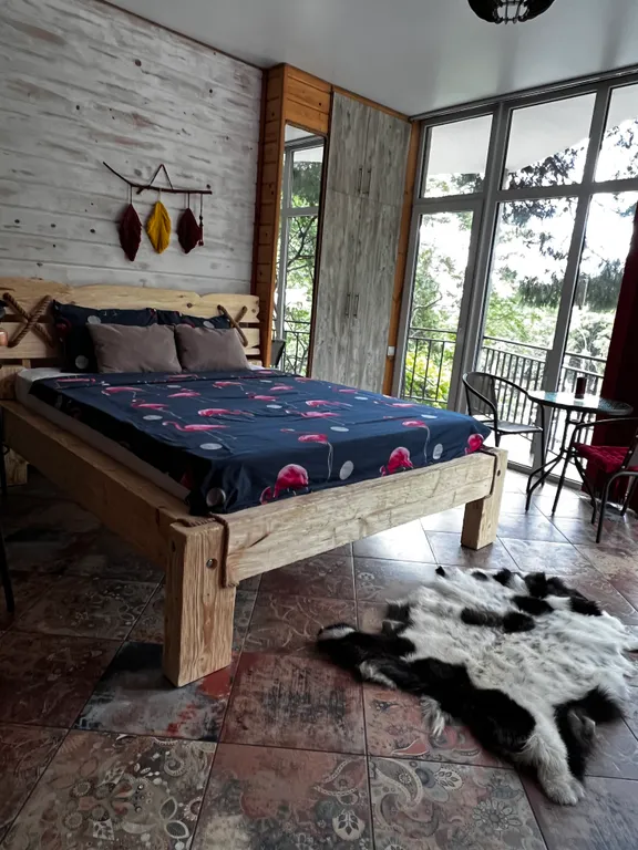 Квартира Студия с панорамными окнами и видом на горы — аренда посуточно в Гурзуф