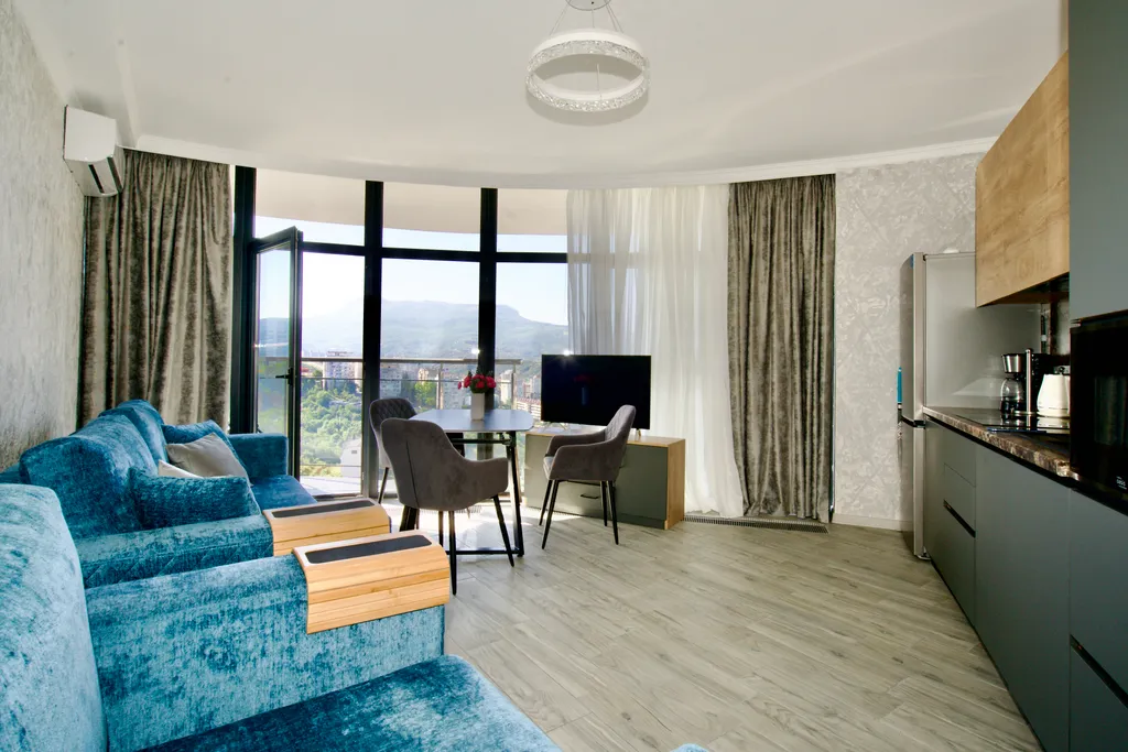 Апартамент с отдельной спальней ls-flowers tea вид на море и горы 15эт